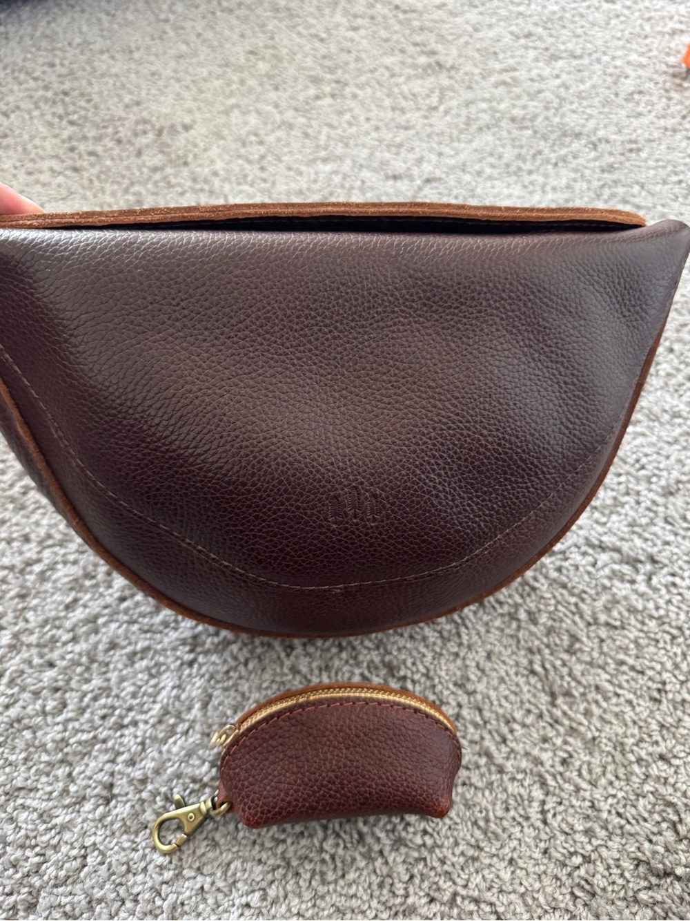 Portland Leather Goods KOALA SLING BAG (M) & TACO Keychain Bundle